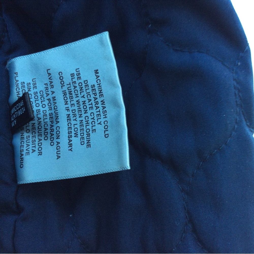 Levi’s Jean Jacket - Picture 7 of 8